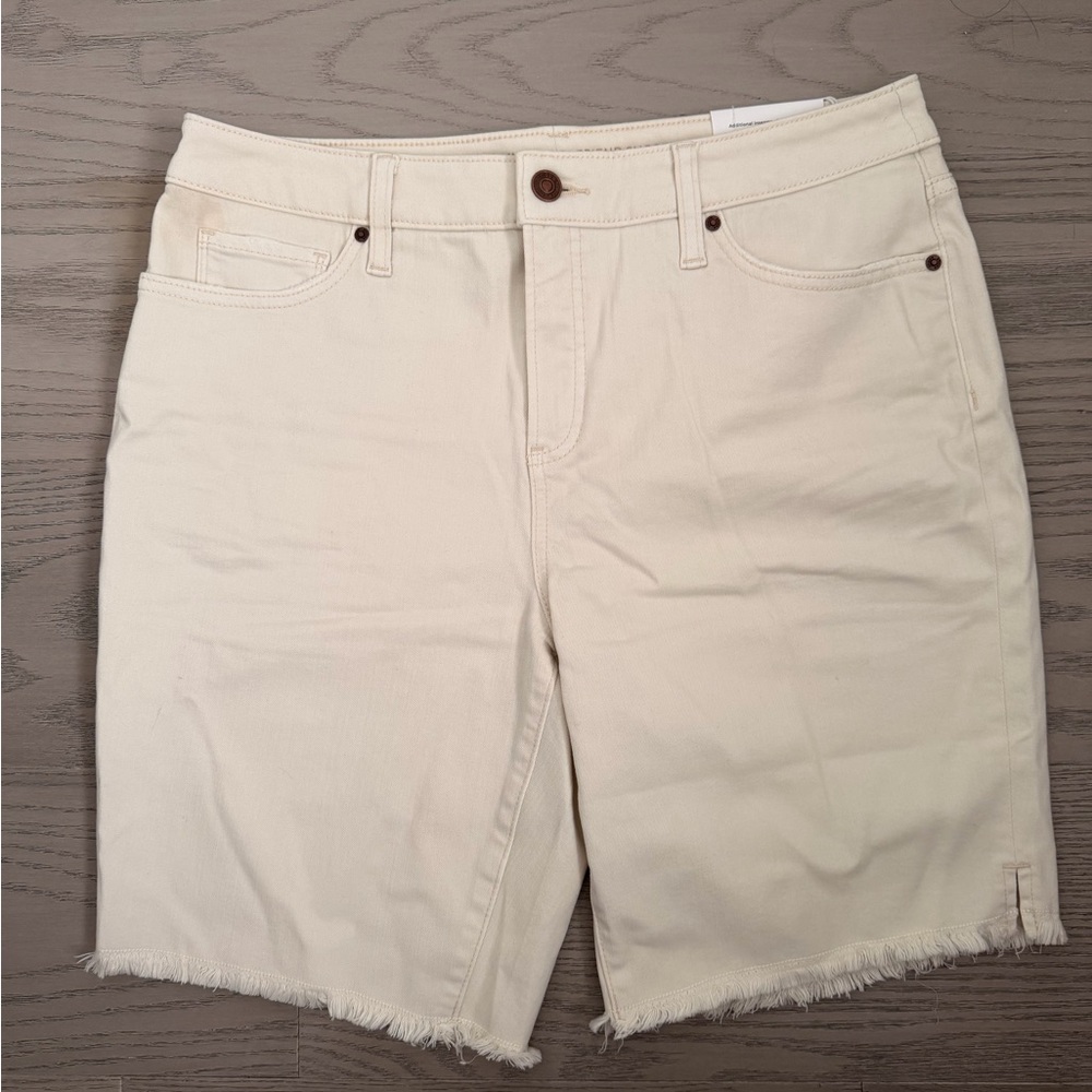 Chico's Cream High Waist Women Shorts